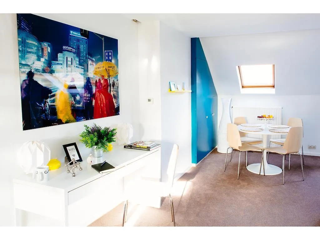 Etterbeek B&B Place Jourdan 3*, בריסל